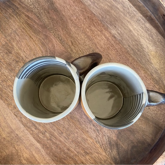 Two Gorgeous Hand-Thrown Studio Art Turtle Pottery Mugs Signed Artist:  … - Picture 6 of 10